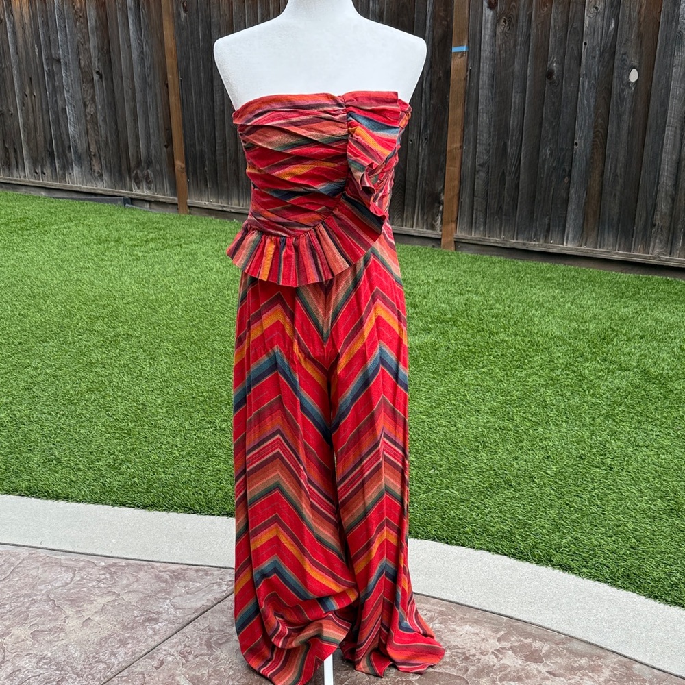Elegant Strapless Multicolor Chevron Dress
